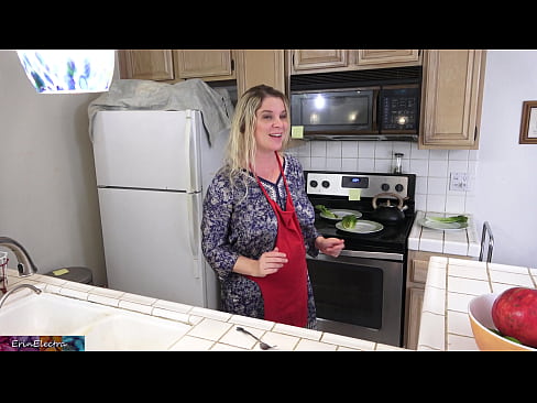 ❤️ A madrasta o ordenha na cozinha antes de sua data ❌ Sexo em pt-br.rex-porn-com.ru